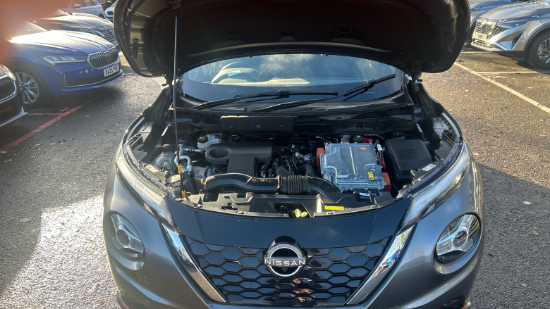 Nissan Juke 1.6 Hybrid Tekna 5dr Auto Hybrid Hatchback